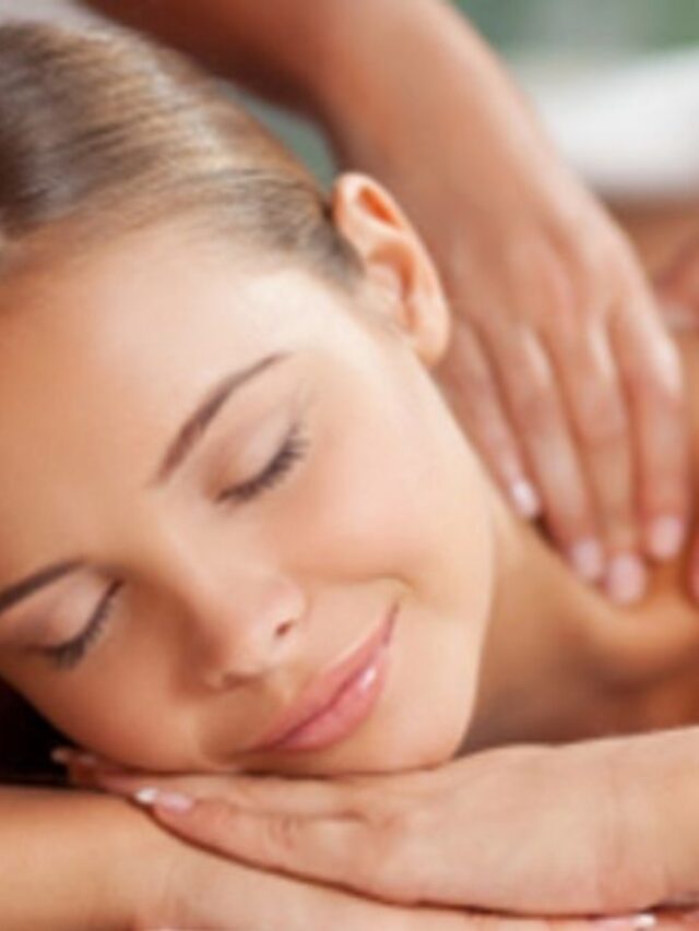 Abhyanga Massage: Blissful Relaxation and Rejuvenation